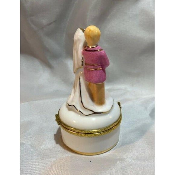 Wedding Trinket Box 4" tall by 2" wide 01-37308 - Picture 9 of 12